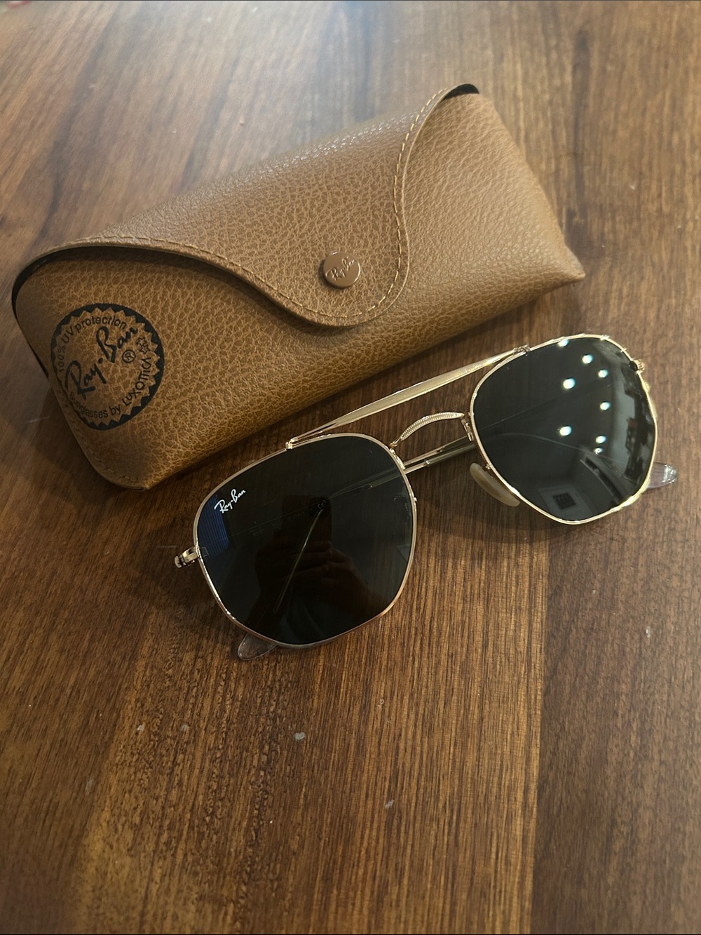 Ray-Ban Gold Frame Sunglasses with Black Lenses - Picture 3 of 3